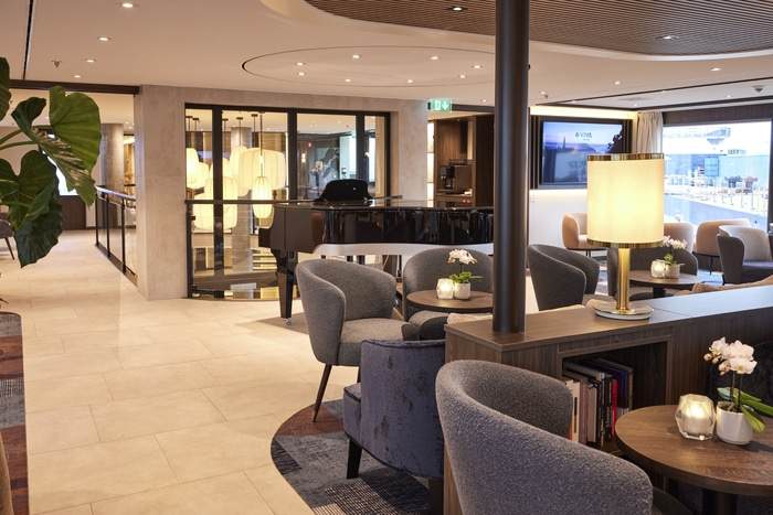 Viva Cruises Viva Two - Lounge 1.jpg